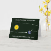 「太陽ののまわりに別の軌道」誕生日カード カード (黄色い花)