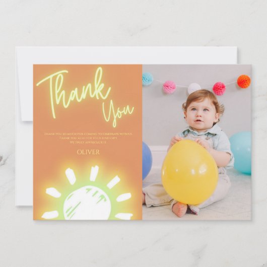 太陽ののまわりに誕生日写真の最初の旅 サンキューカード (正面)