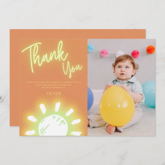 太陽ののまわりに誕生日写真の最初の旅 サンキューカード (正面/裏面)