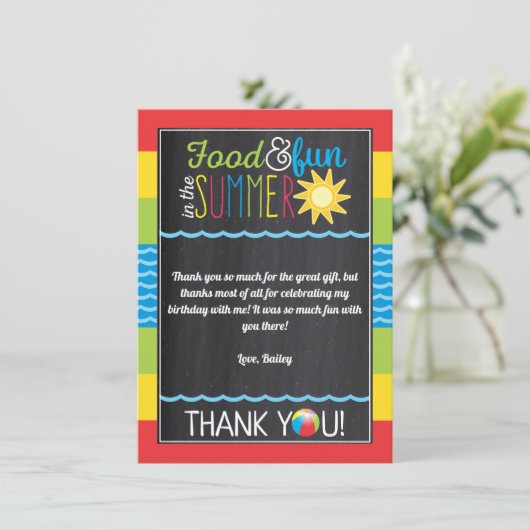 太陽の下で楽しもう! プールパーティー誕生日ブラックボード サンキューカード (スタンド正面)