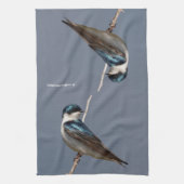 太陽の下で雄のツバメのプロフィール キッチンタオル (縦)