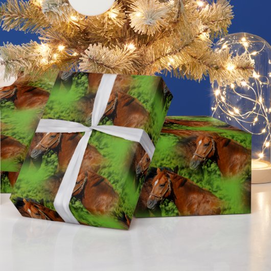太陽の下に美しい栗の馬が2頭 ラッピングペーパー (クリスマス)