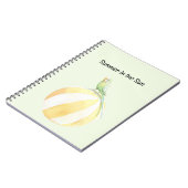 太陽の下の夏の鳥の黄色いビーチボール ノートブック (左側)