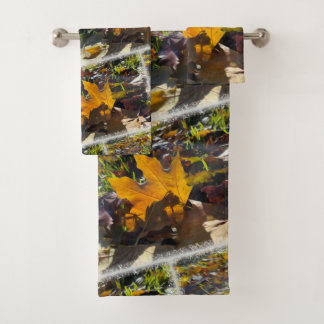 太陽の下の秋の葉 バスタオルセット
