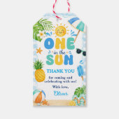 太陽の中で１歳のプールパーティー　夏の誕生日 ギフトタグ (正面)