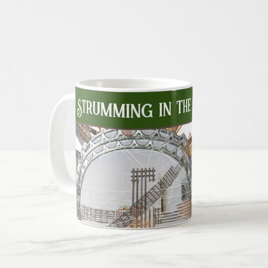 太陽の中のギターの弦 コーヒーマグカップ (正面左)
