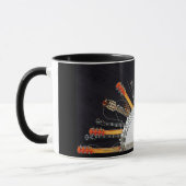 太陽の中のギターの弦 マグカップ (左)