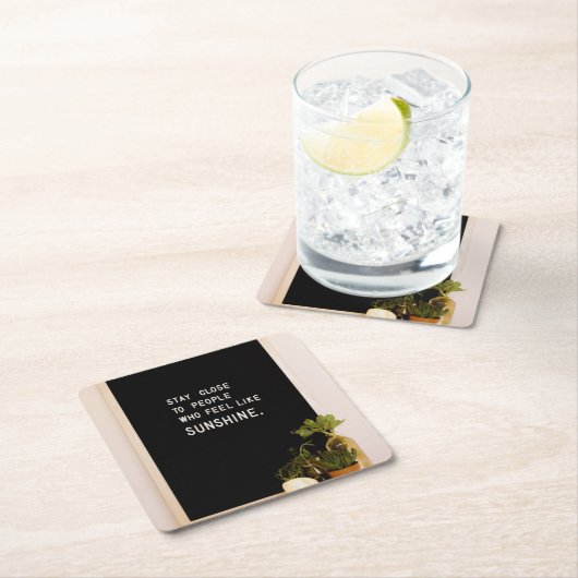 太陽の光が好きな人々の近感じくに滞在する スクエアペーパーコースター (インサイチュ)