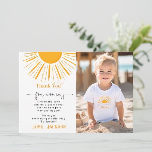 太陽の写真のまわりにサンキューカードの最初の旅行 招待状 (スタンド正面)