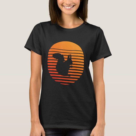 太陽の前の四角い影のシルエット Tシャツ (正面)