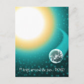 太陽の周りをカスタムオービットする誕生日 ポストカード (正面)