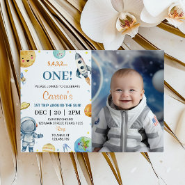 太陽の周りを初めての旅 1歳の誕生日おめでとう 招待状
