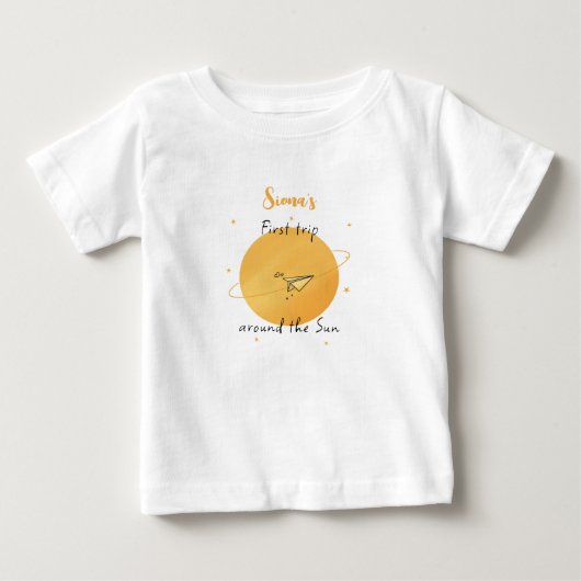 太陽の周りを初めて一周した飛行機紙の誕生日 ベビーTシャツ (正面)