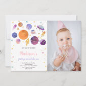 太陽の周りを初めて回る誕生日招待状 招待状 (正面)