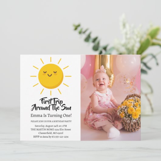 太陽の周りを初めて回る 1歳の誕生日写真 招待状 (スタンド正面)