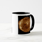 太陽の大気の暗い亀裂 マグカップ (正面右)