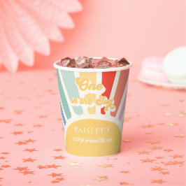 太陽の太陽の中の1つ太陽の太陽の下にミュート虹 紙コップ