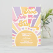 太陽の太陽の中の2つのおもしろい2nd誕生日ピンクの光線 招待状 (スタンド正面)