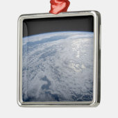 太陽の輝きは南太平洋の海に。 メタルオーナメント (左)