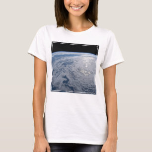 太陽の輝きは南太平洋の海に。 Tシャツ