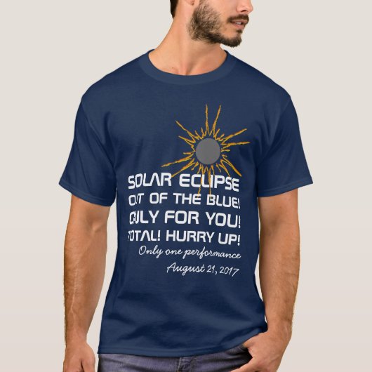 太陽のEclipseパフォーマンスのカスおもしろいタマイズ Tシャツ (正面)