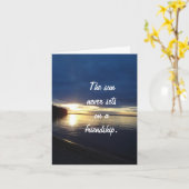 太陽は友情のグリーティングカードに決して沈まない カード (黄色い花)