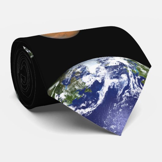 太陽系のタイ ネクタイ (ロール)