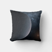 太陽系外惑星Ogle-2016-Blg-1195lb小星を公転する クッション (正面)