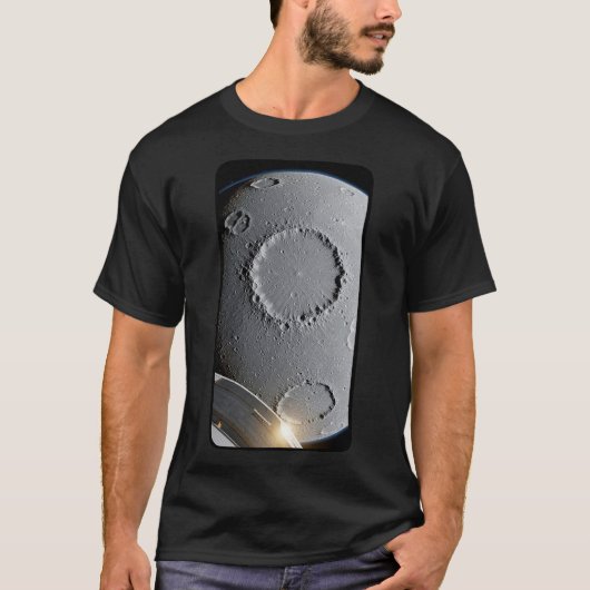 太陽系外衛星への衝突 Tシャツ (正面)