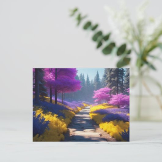 太陽鮮やか光の下の紫の森の道 ポストカード (スタンド正面)