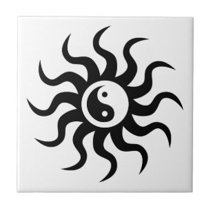 太陽黒い陰陽か白 タイル