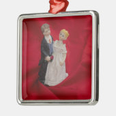夫と妻(結婚式の日結婚お祝い) メタルオーナメント (左)