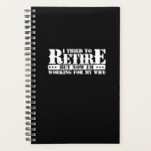 夫のおもしろい退職 – 今は妻のために働く プランナー手帳 (正面)