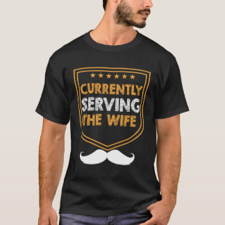 夫の引用文の霧に前向き仕えている Tシャツ