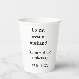 夫の結婚記念日に名前を付ける 紙コップ