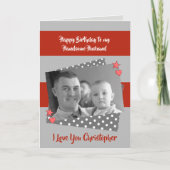 夫の赤男性へと灰色の誕生日の写真の挨拶 カード (正面)