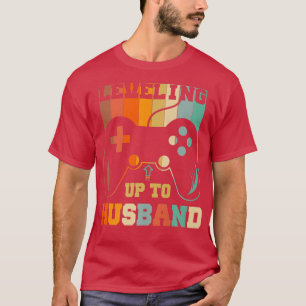 夫へのレベルアップ メンズ グルーム バチェラーパーティー G Tシャツ
