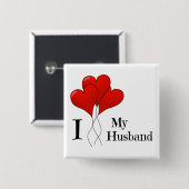 夫を愛する赤いハート風船の三色 缶バッジ (正面&裏面)