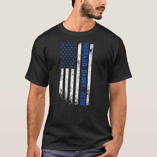 夫ダディのヒーロー警察官保安官代理F Tシャツ (正面)