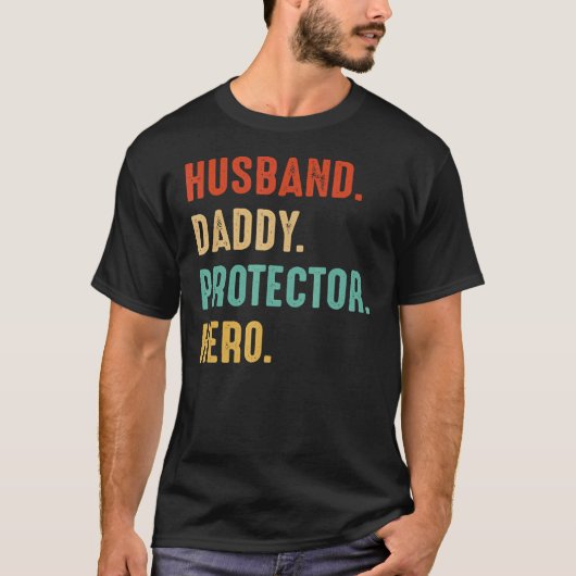 夫ダディープロテクターヒーローパパ父親父D Tシャツ (正面)