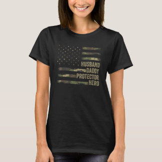 夫ダディープロテクターヒーロー迷彩柄USA国旗 Tシャツ