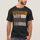 夫パパの保護者英雄の父の日の贈り物 Tシャツ (正面)