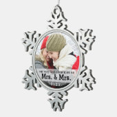 夫人及び夫人としてKeepsake Ornament初めてのクリスマス スノーフレークピューターオーナメント (右)