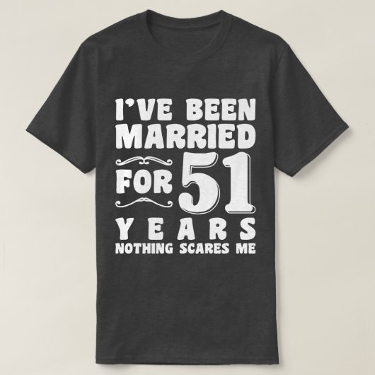 夫婦で51年 結婚面白い Tシャツ (デザイン正面)