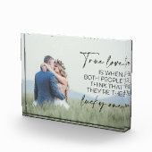 夫婦の贈り物の真の愛は、両方の人々考えである フォトブロック (右)