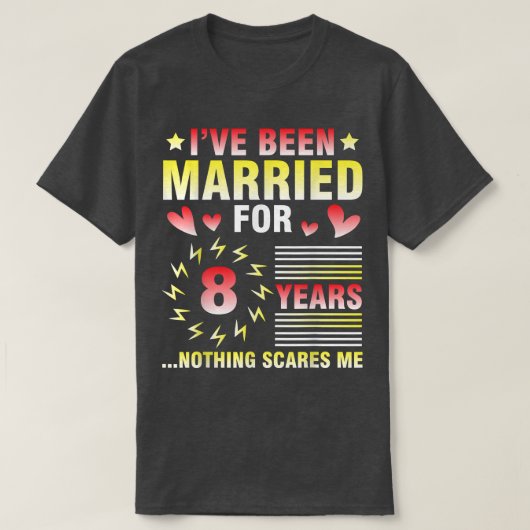 夫婦結婚した8年も無残 Tシャツ (デザイン正面)