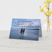 夫素晴らし夫と妻楽しむがビーチで カード (黄色い花)