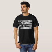 夫 パパ 守護者 ヒーロー クール お父さん パパ  Tシャツ (正面フル)