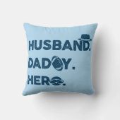 夫。パパ。英雄。レトロ図 クッション (裏面)