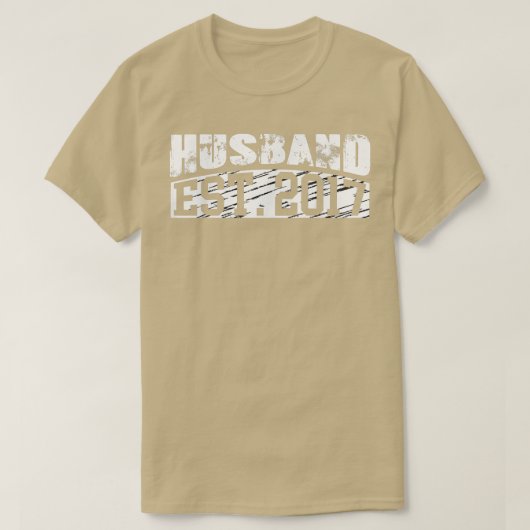 夫Est 2017Tシャツの新郎結婚ギフトパーティー Tシャツ (デザイン正面)